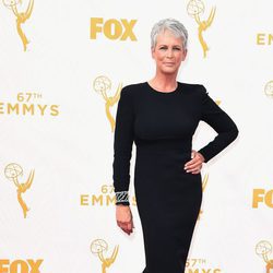 Jamie Lee Curtis en la alfombra roja de los Emmy 2015