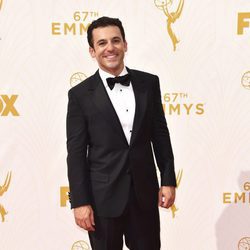 Fred Savage en los Emmys 2015