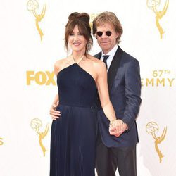 Felicity Huffman y William H. Macy en los Emmy 2015