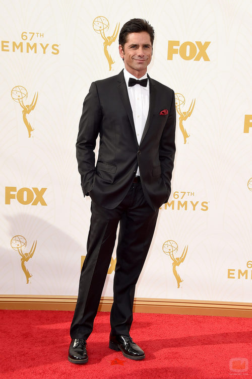John Stamos en los Emmy 2015
