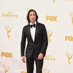 Adrien Brody en los Emmy 2015