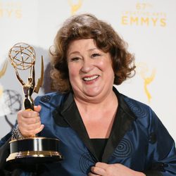 Margo Martindale, muy feliz de recibir un Emmy 2015