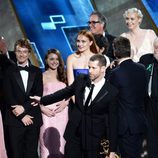 El equipo de 'Juego de Tronos' invadió el escenario de los Emmy 2015