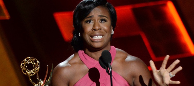 Uzo Aduba, entre lágrimas, en los premios Emmy 2015