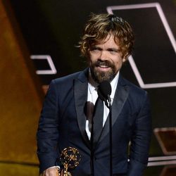 Peter Dinklage agradeció con mucho entusiasmo su Emmy 2015