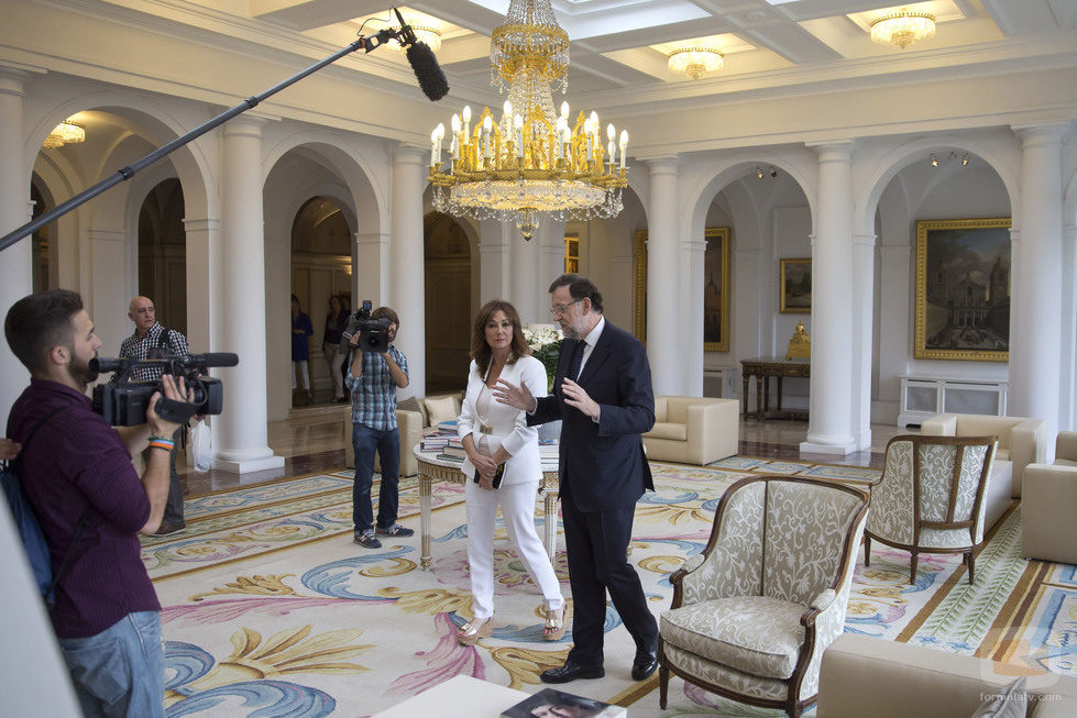Ana Rosa y Mariano Rajoy (PP), ante las cámaras de 'El programa de Ana Rosa'