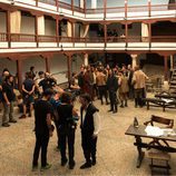 El equipo al completo rodando los nuevos episodios de 'El Ministerio del Tiempo'