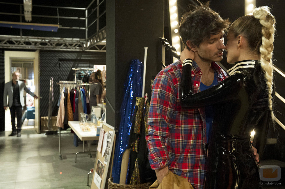 Rubén intentando ser conquistado por su exnovia en 'B&b, de boca en boca'