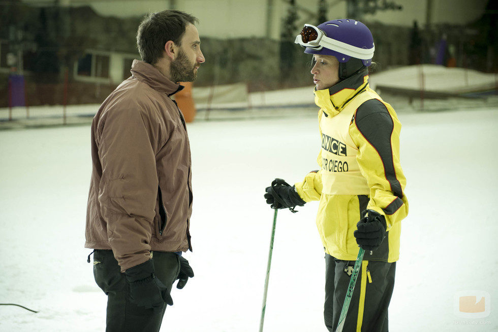 Juan entrevistando a Lucía en 'B&b, de boca en boca'