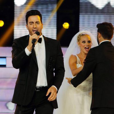Pablo Puyol interpreta a Adam Levine en la Gala 1 de 'Tu cara me suena'