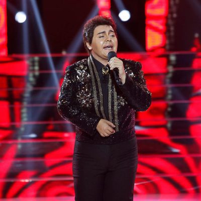 Falete imita a Juan Gabriel en 'Tu cara me suena'