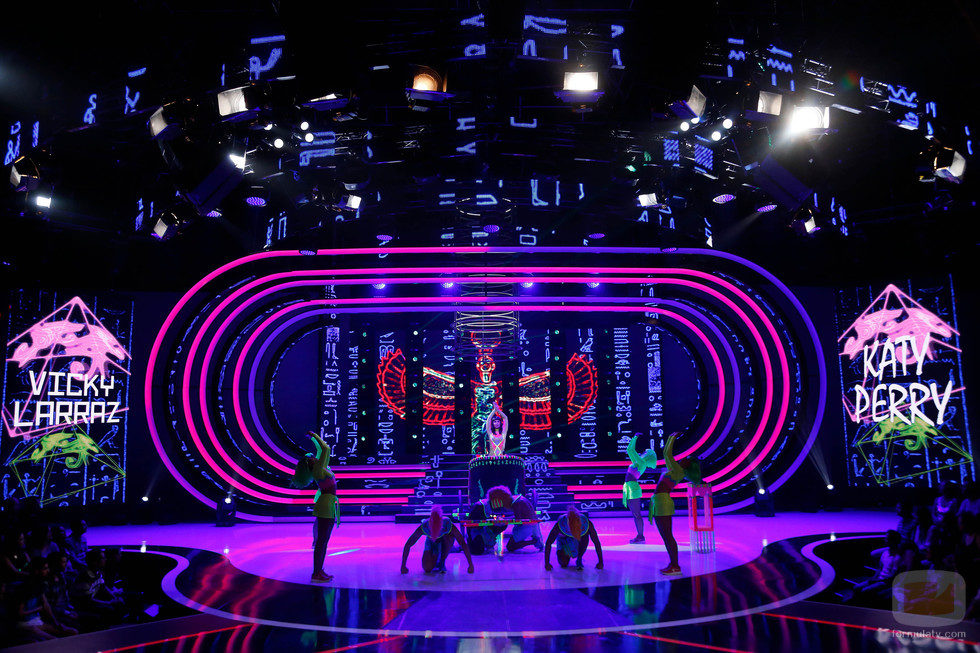 Vicky Larraz interpreta a Kary Perry en 'Tu cara me suena'