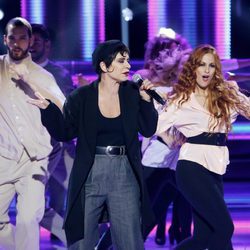 Vicky Larraz canta "All around the world" en 'Tu cara me suena'