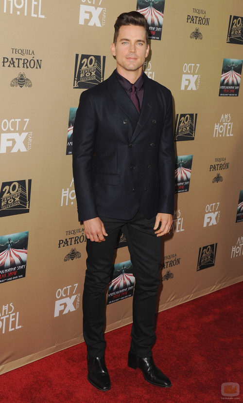 Matt Bomer posa en la premiere de 'AHS: Hotel'