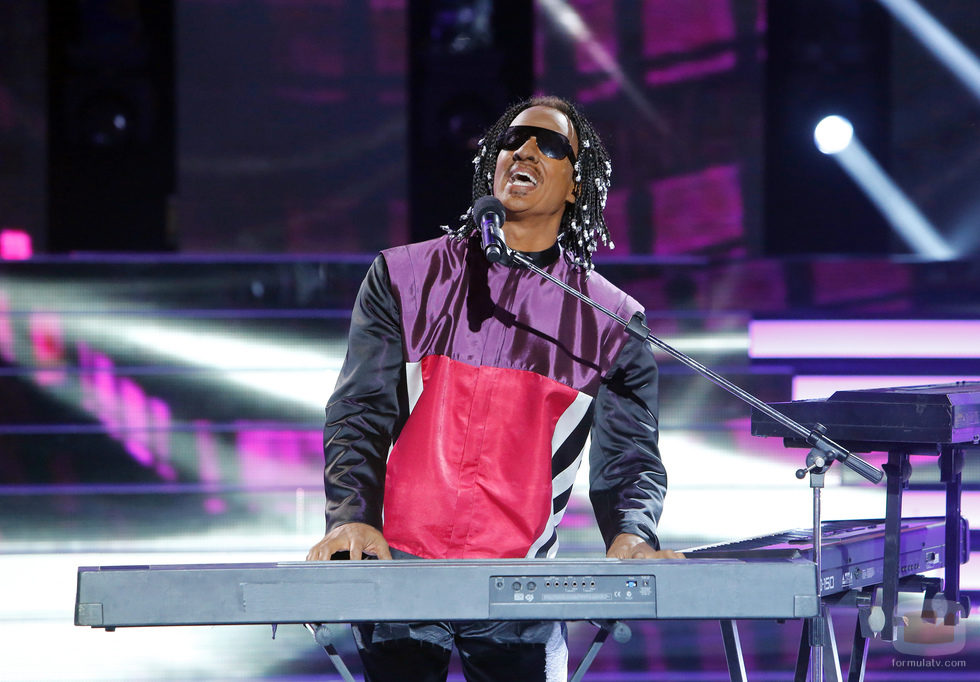 Pablo Puyol es Stevie Wonder en 'Tu cara me suena'
