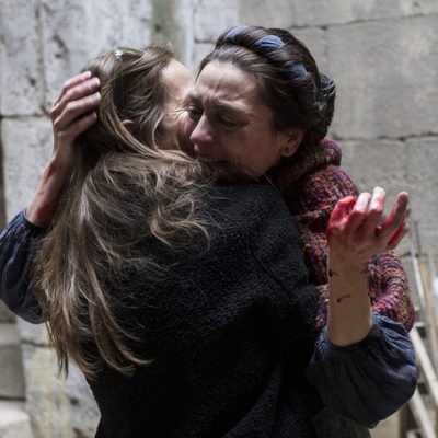 Pepa Aniorte, muy emocionada, se despide de Miryam Gallego en 'Águila Roja'