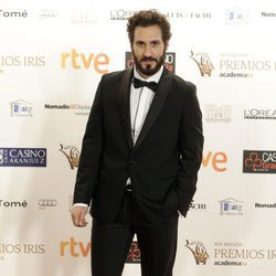 Álex Gadea pasa por la alfombra de los Premios Iris 2015