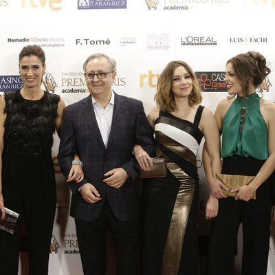 Parte del elenco de 'Amar es para siempre' se reúne en la alfombra de los Premios Iris 2015