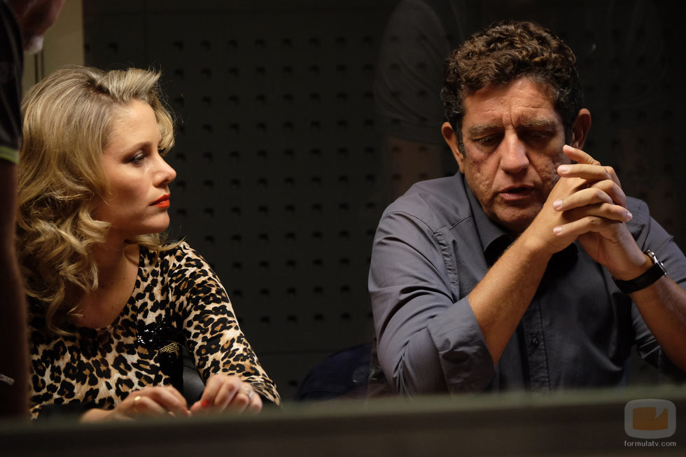 Juan Rueda y su esposa Agneska en 'Mar de plástico'