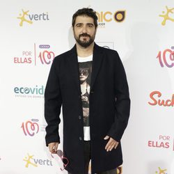 Antonio Orozco en la alfombra roja de 'Cadena 100 por ellas'