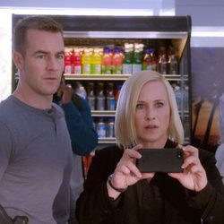 Elijah Mundo y Avery Ryan en 'CSI: Cyber'