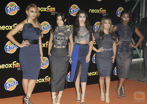 Las Fifth Harmony en la alfombra naranja de los Neox Fan Awards 2015