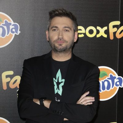Frank Blanco en la alfombra naranja de los Neox Fan Awards 2015