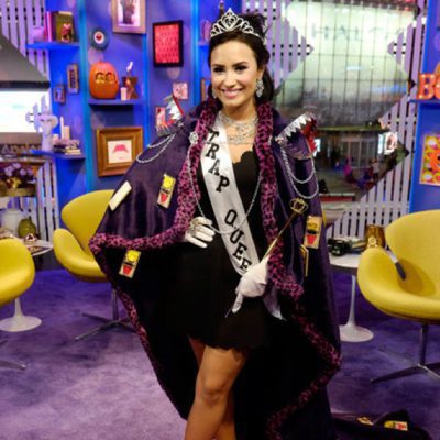 Demi Lovato disfrazada de una Trapp Queen