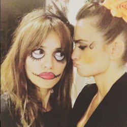 Mónica y Penélope Cruz disfrazada para Halloween 2015