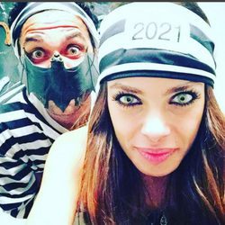 Dani Álves y su novia disfrazados para Halloween 2015