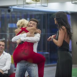 Amanda se salva y abraza efusivamente a Han en 'Gran Hermano 16'