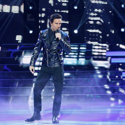 Adrian Rodriguez es Chayanne en 'Tu cara me suena'