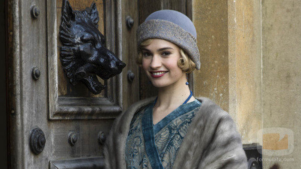 Lady Rose MacClare en el último capítulo de 'Downton Abbey'