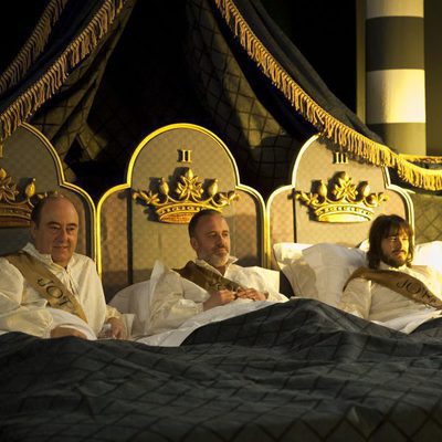 El Cardenal Mendoza, Sátur y Gonzalo en el capitulo 100 de 'Águila Roja'