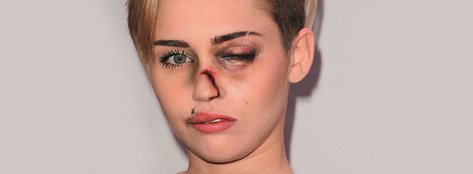 Miley Cyrus golpeada para 