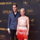 Soraya Arnelas junto a su pareja en la alfombra roja de los Premios Ondas 2015