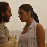 Lola amenaza a un familiar suyo en 'Mar de plástico'