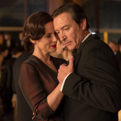 Doña Blanca baila con Esteban en 'Velvet'
