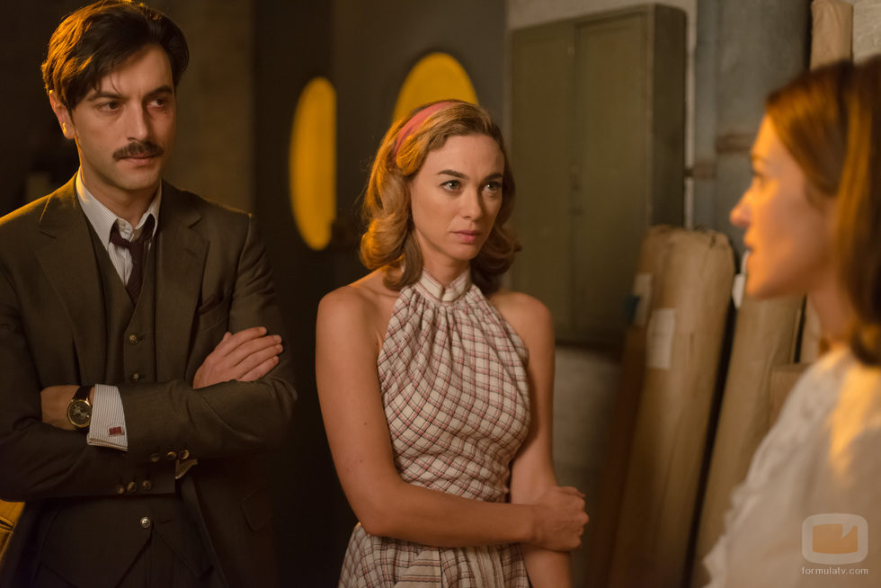 Mateo, Clara y Ana en 'Velvet'