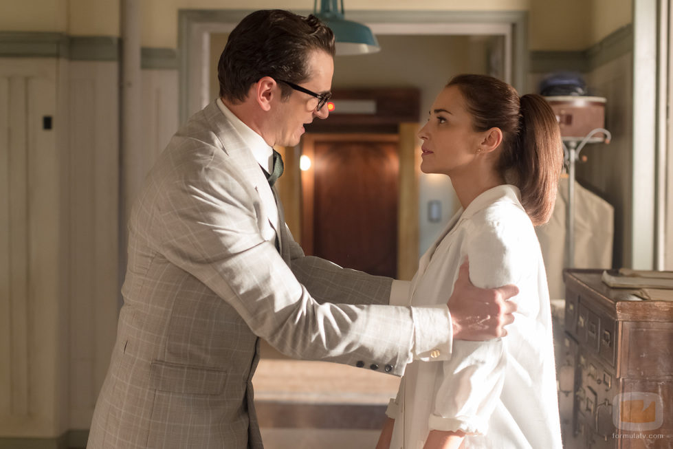 Raúl de la Riva y Ana en 'Velvet'