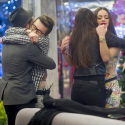 Han y Aritz, Marta y Niedziela  se abrazan en 'Gran Hermano 16'