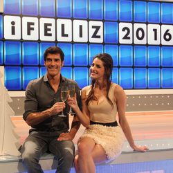 Jorge Fernández y su fiel acompañante en un programa especial de 'La ruleta de la suerte'