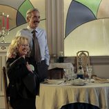 Imanol Arias y Ana Duato en una cena romántica en 'Cuéntame cómo pasó'