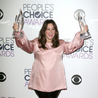 Melissa McCarthy en la alfombra de los People Choice Awards 2016