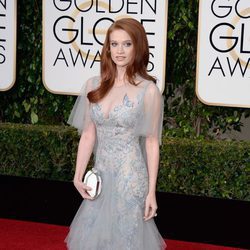 Sarah Hay en la alfombra roja de los Globos de Oro 2016