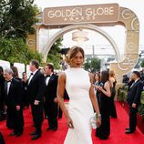 Laverne Cox en la alfombra roja de los Globos de Oro 2016