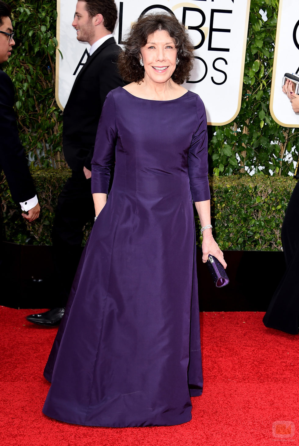 Lily Tomlin en la alfombra roja de los Globos de Oro 2016