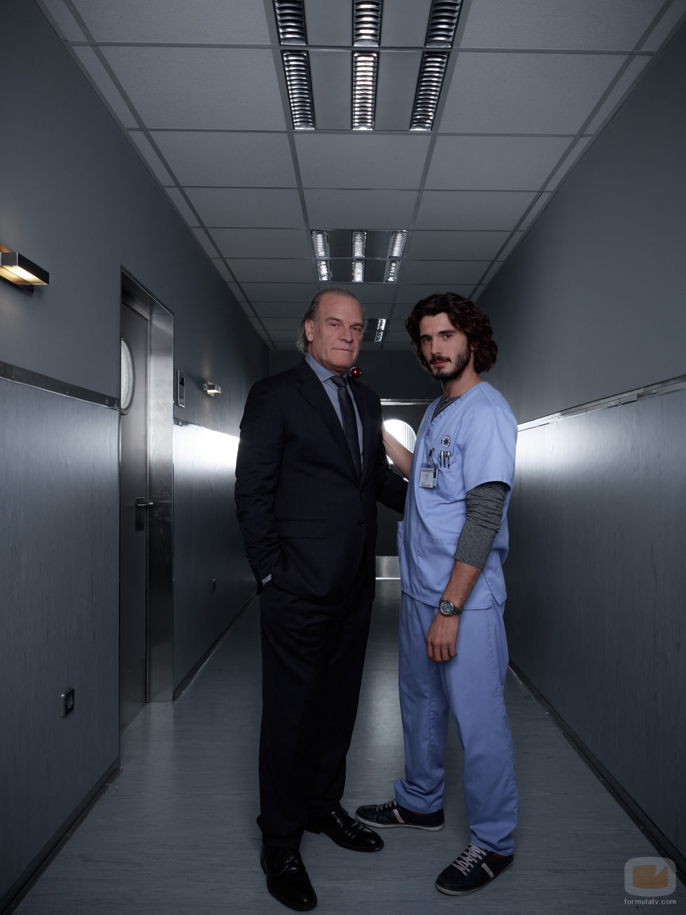 Lluis Homar y Yon González, protagonistas de la segunda temporada de 'Bajo sospecha'