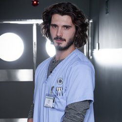 Yon Gonzalez repite como García para 'Bajo sospecha', esta vez en un hospital