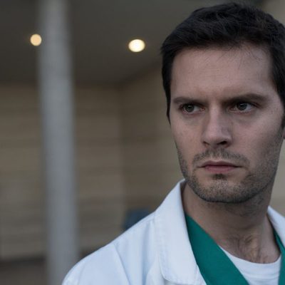 Hugo Becker es Alain Juillard en 'Bajo sospecha'